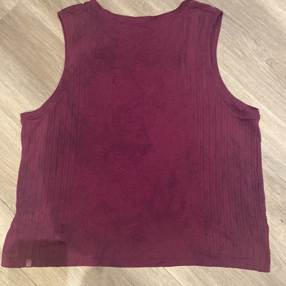 LULULEMON Train to Be Tank *Wash
Marvel / Black - Picture 10 of 10